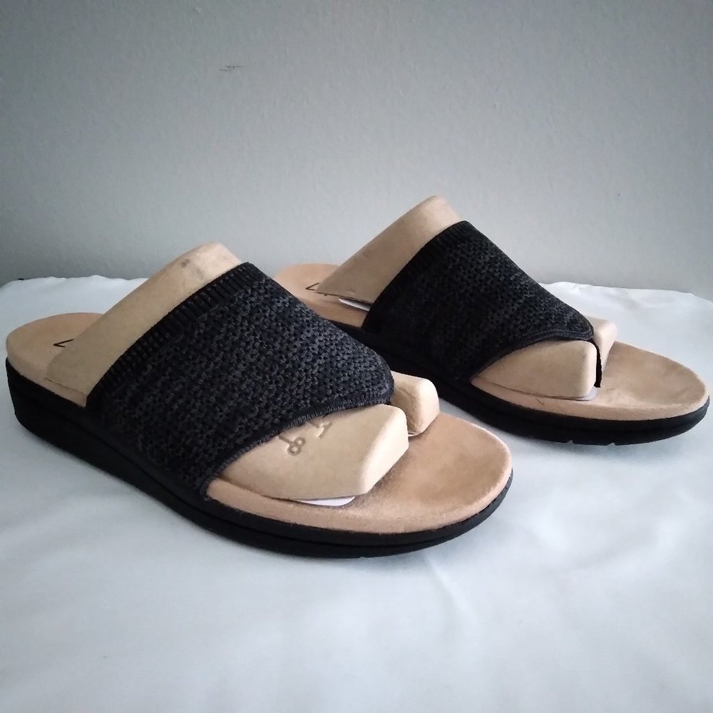 Lifestride Womens Poolside Slip On Thong Slide Sandals Size 7W Black (No Box)